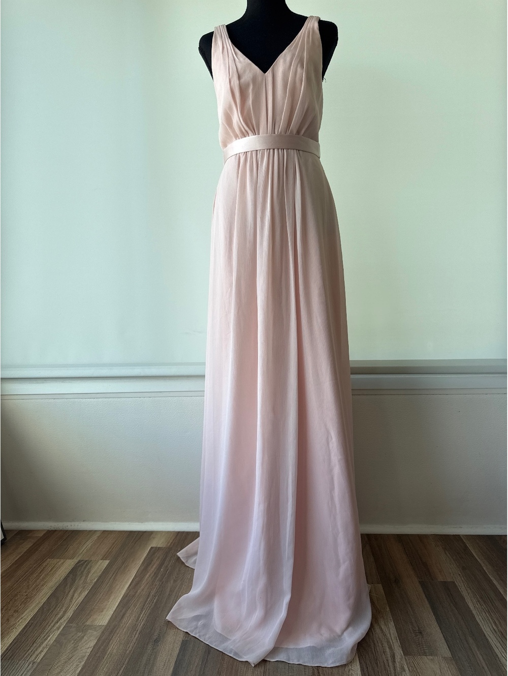 Vera Wang White Blush Pink Chiffon Maxi Gown Women’s Size 4 Cross Back